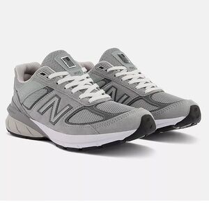 New Balance 990v5 Sneakers